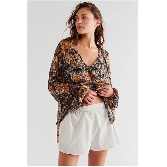 NWT FREE PEOPLE Out For The Night Blouse in Snake Combo Size L - Picture 8 of 15